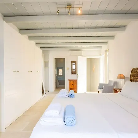 Tluxuryvilla Parikia  Exterior photo