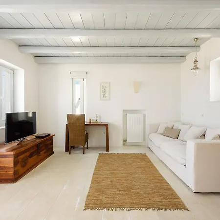 Tluxuryvilla Parikia  Exterior photo